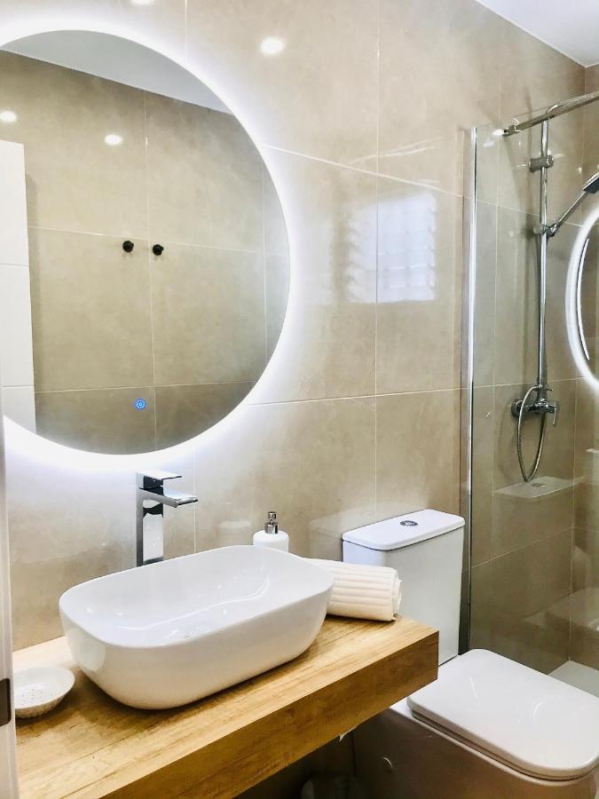Gleaming & Well Located Apartment In Malaga Center ภายนอก รูปภาพ