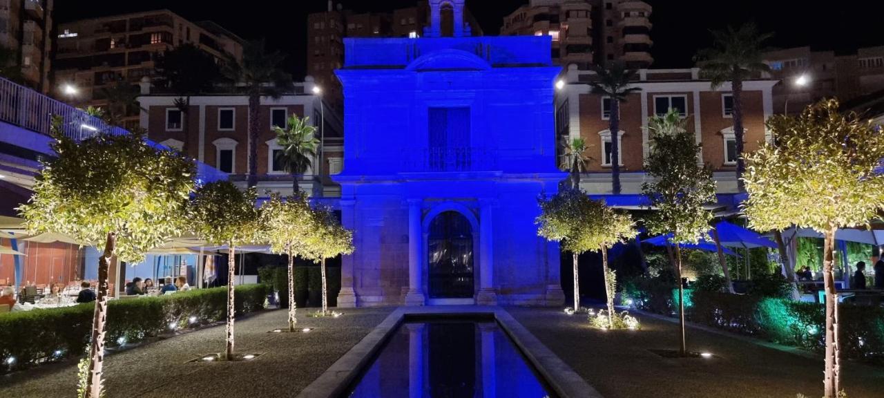 Gleaming & Well Located Apartment In Malaga Center ภายนอก รูปภาพ